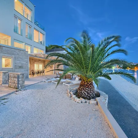 Livingstone House Vila