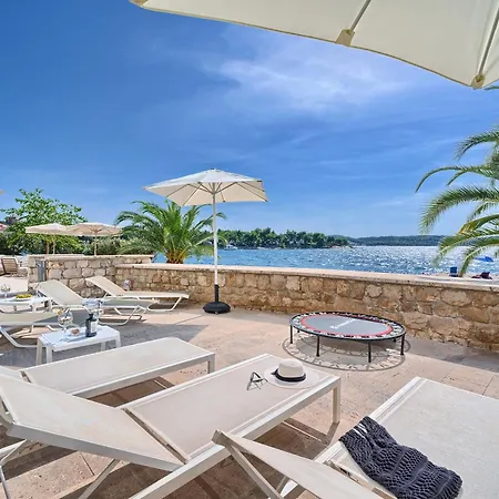 Livingstone House فيلة *