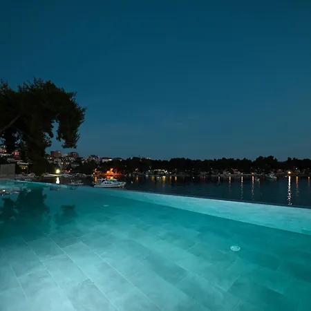 Livingstone House Vila *