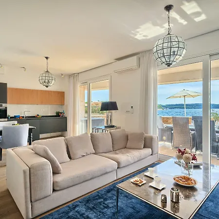 Livingstone House فيلة تروغير