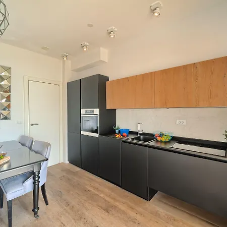 Livingstone House * 特罗吉尔