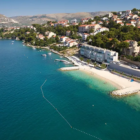 فيلة Livingstone House