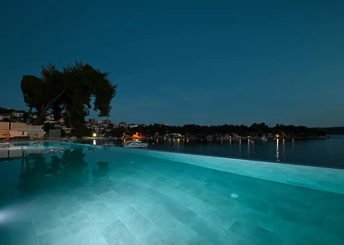 Livingstone House Vila *