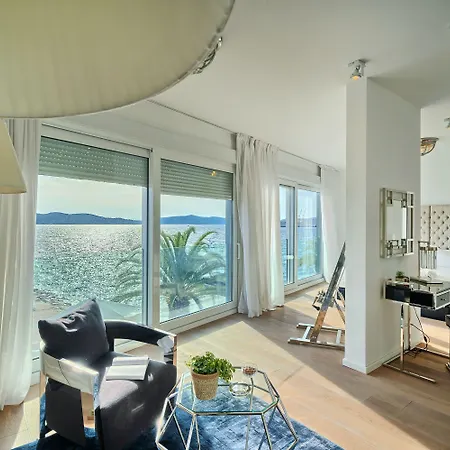 Livingstone House Vila