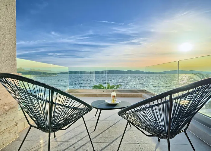 Livingstone House Вілла Трогір