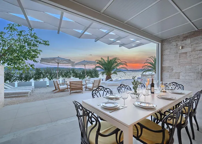 Livingstone House *