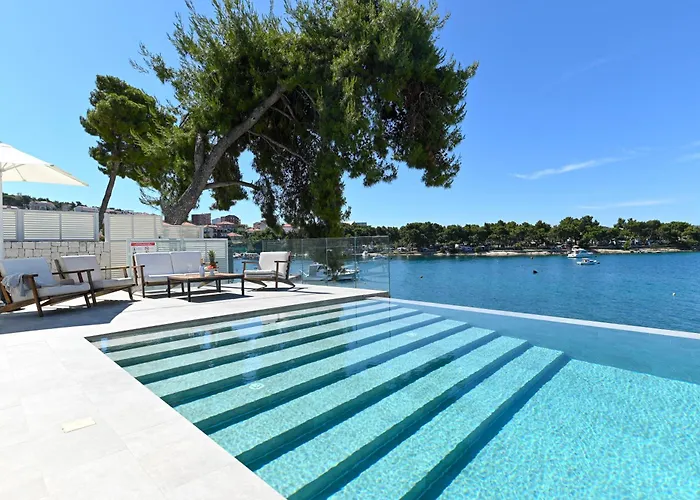 Вілла Livingstone House *